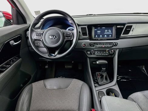 Used 2017 Kia Niro EX FWD image 21