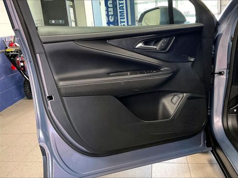 Used 2024 Chevrolet Blazer EV LT AWD/4WD image 9
