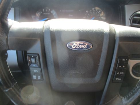 Used 2017 Ford Expedition EL XLT RWD image 18