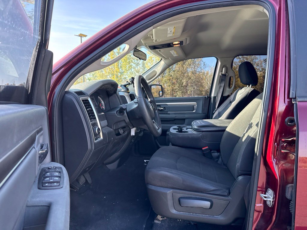 Used 2019 RAM 1500 Warlock AWD/4WD image 9
