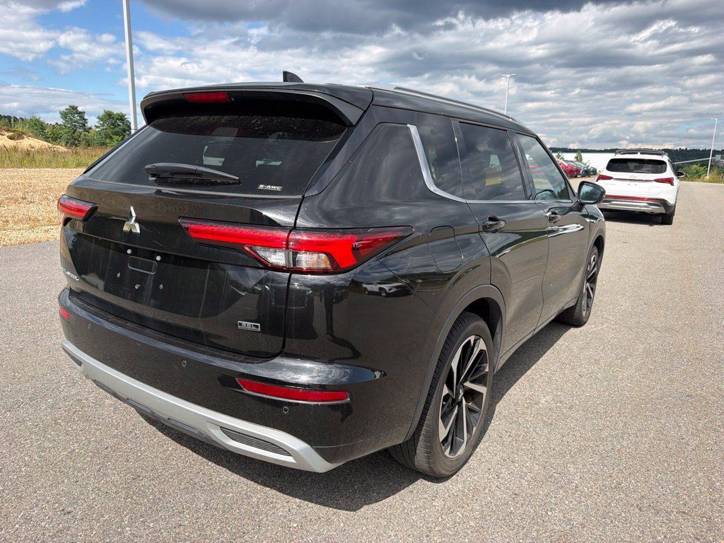 Used 2022 Mitsubishi Outlander SEL AWD/4WD image 4