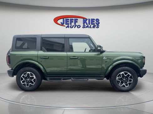 Used 2023 Ford Bronco Outer Banks image 4