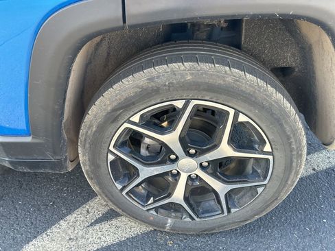 Used 2024 Jeep Compass Limited image 25