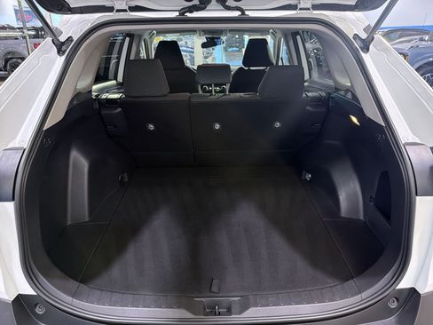 Used 2015 Toyota RAV4 XLE AWD/4WD image 29
