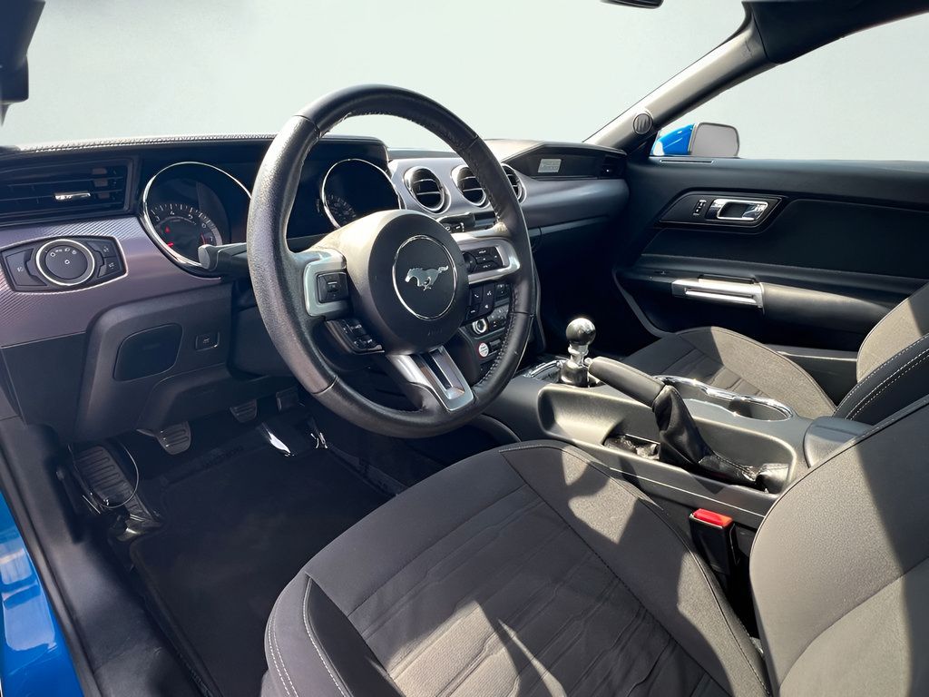 Used 2017 Ford Mustang GT w/ Black Accent Package RWD image 15