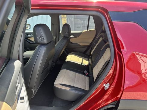 New 2026 Chevrolet Equinox ACTIV w/ Convenience Package III image 28