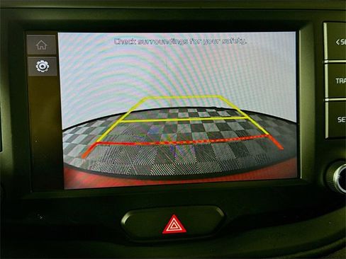 Used 2023 Kia Soul LX image 22