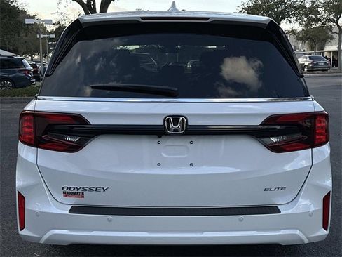 New 2026 Honda Odyssey Elite image 4