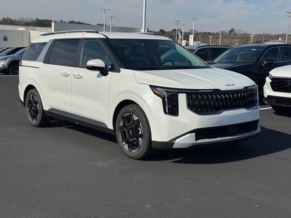 New 2026 Kia Carnival EX