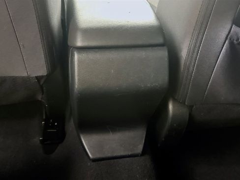 Used 2021 Subaru Crosstrek 2.0i Premium image 29