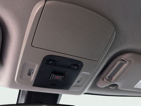 Used 2024 Toyota Camry SE FWD image 19