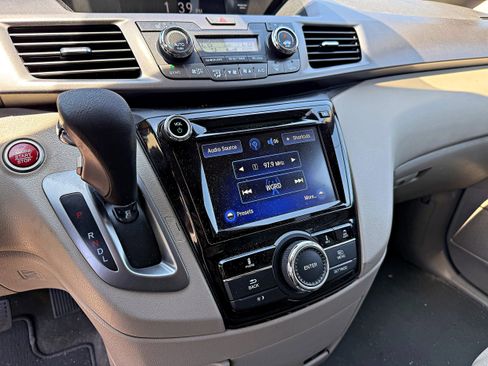 Used 2015 Honda Odyssey EX-L image 18