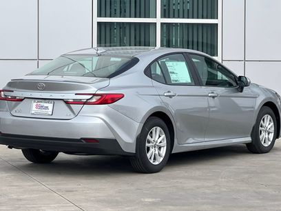 New 2026 Toyota Camry LE w/ Convenience Package
