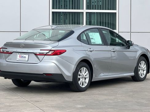 New 2026 Toyota Camry LE w/ Convenience Package image 4