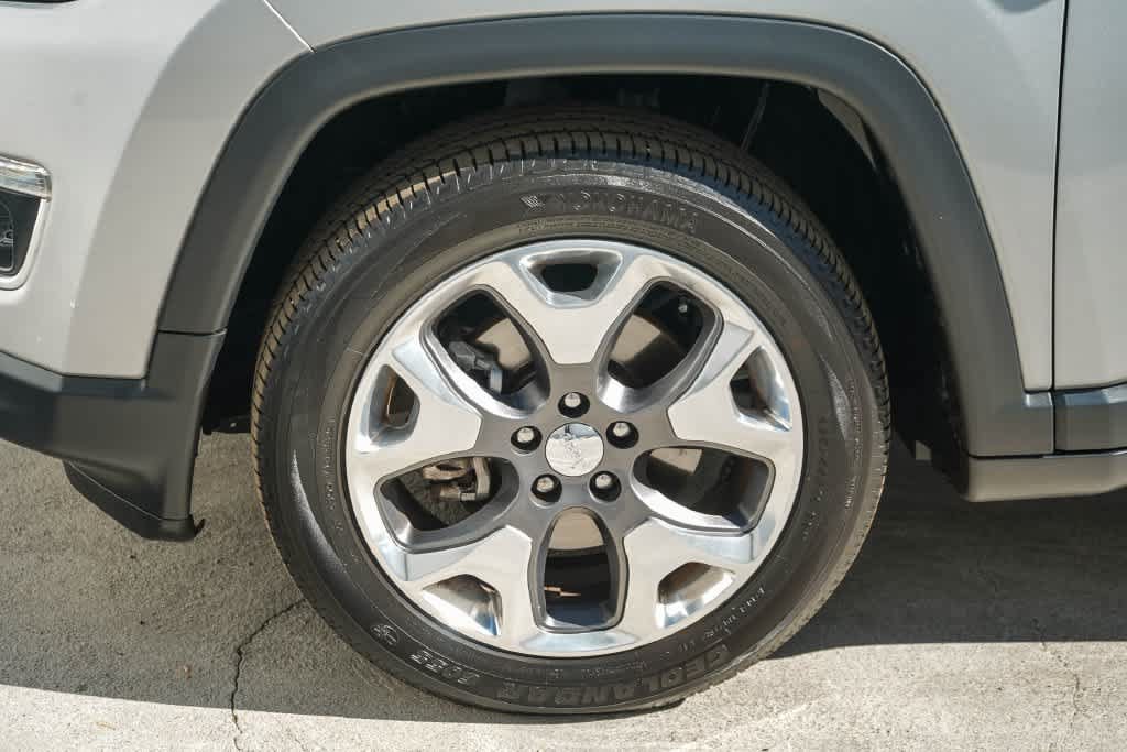 Used 2021 Jeep Compass Limited FWD image 10