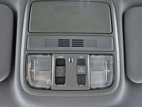 Used 2017 Honda CR-V EX image 16