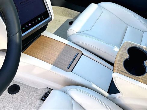 Used 2018 Tesla Model S 75D image 17