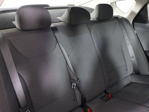 Used 2025 Kia K4 LXS image 30