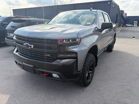 Used 2021 Chevrolet Silverado 1500 LT Trail Boss w/ Convenience Package II AWD/4WD image 1