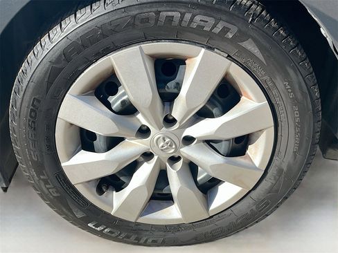 Used 2016 Toyota Corolla LE image 27