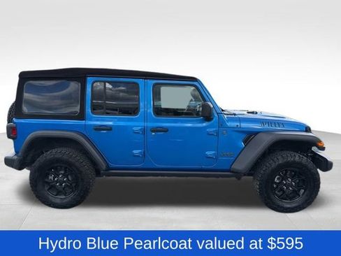 Used 2024 Jeep Wrangler Unlimited image 8