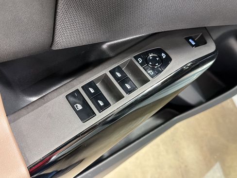 New 2026 BMW X3 xDrive30 w/ Premium Package AWD/4WD image 12