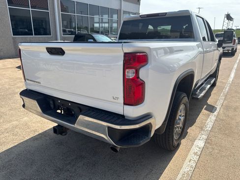 Used 2023 Chevrolet Silverado 2500 LT w/ Convenience Package AWD/4WD image 7