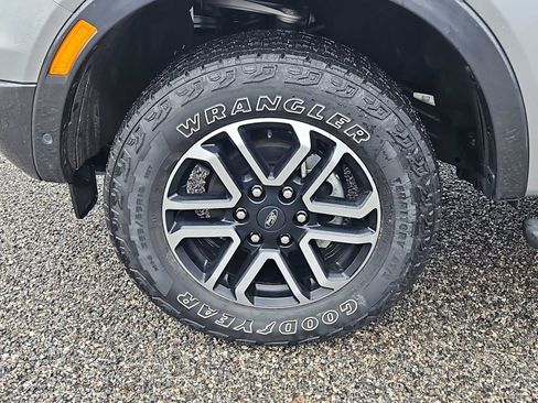 Used 2024 Ford Ranger Lariat w/ FX4 Off-Road Package image 7