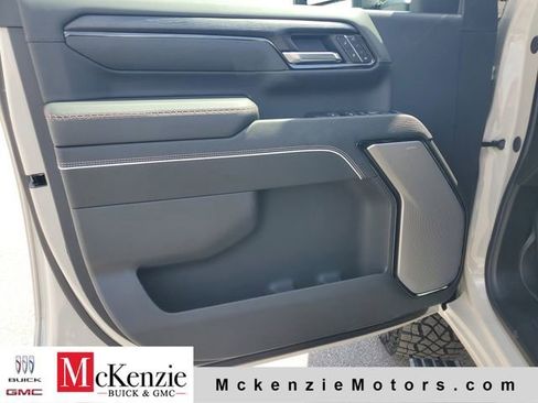 New 2026 GMC Sierra 2500 AT4X w/ LPO, Black Badging Package AWD/4WD image 8