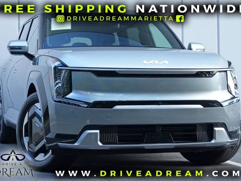 Used 2024 Kia EV9 Land AWD/4WD image 2