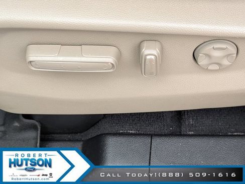 Used 2018 Honda Odyssey EX-L image 19