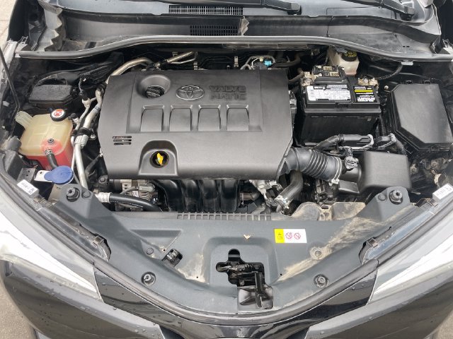 Used 2018 Toyota C-HR XLE FWD image 22