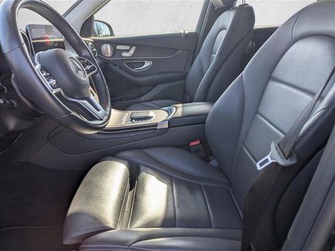 Used 2021 Mercedes-Benz GLC 300 4MATIC image 23