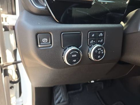 Used 2024 GMC Sierra 1500 SLT RWD image 17