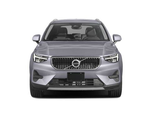 Used 2023 Volvo XC40 B5 Plus w/ Protection Package Premier AWD/4WD image 4