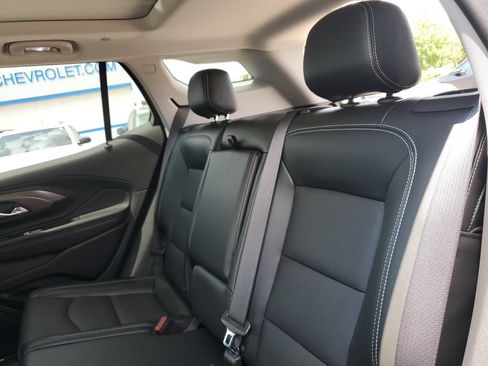 Certified 2024 GMC Terrain SLT w/ LPO, Floor Liner Package FWD image 33