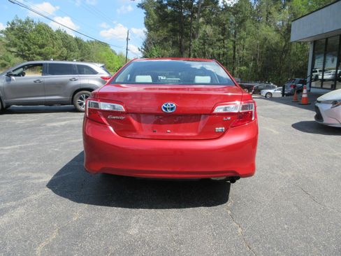 Used 2012 Toyota Camry LE image 6