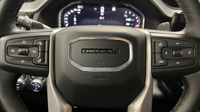 Used 2026 GMC Sierra 1500 Denali w/ Denali Reserve Package AWD/4WD image 16