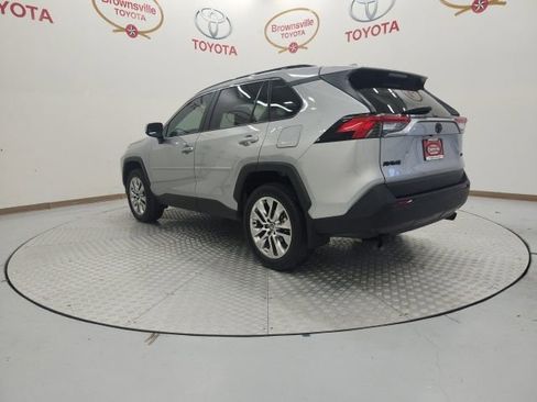 Used 2025 Toyota RAV4 XLE Premium FWD image 6