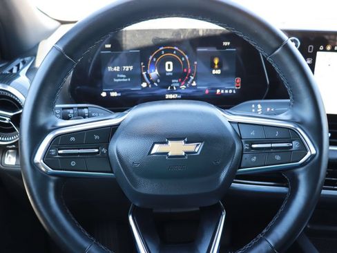 Used 2026 Chevrolet Equinox LT FWD image 19