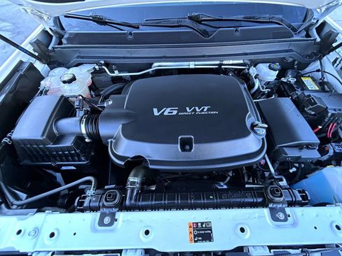 Certified 2022 Chevrolet Colorado LT w/ Chrome Appearance Package image 24