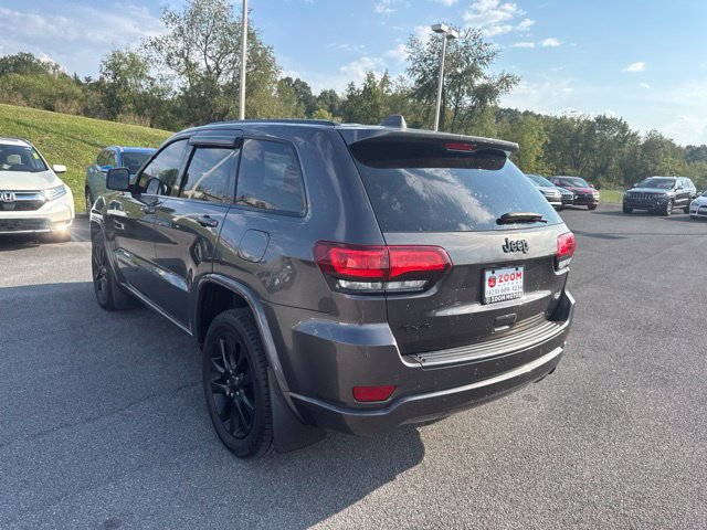 Used 2019 Jeep Grand Cherokee Altitude AWD/4WD image 6