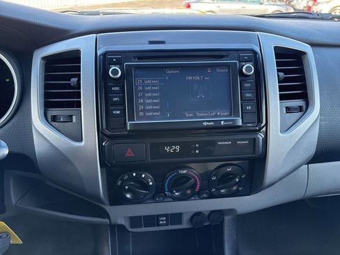 Used 2014 Toyota Tacoma PreRunner w/ TRD Sport Package RWD image 11
