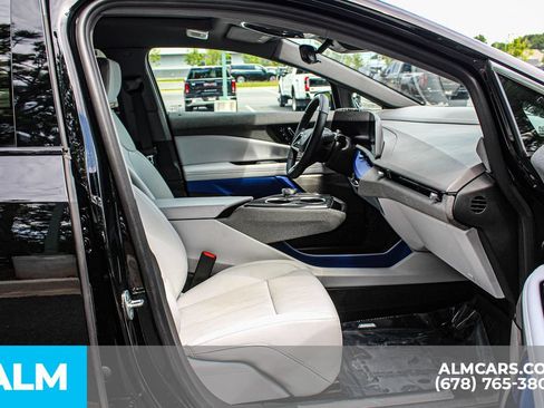 Used 2026 Cadillac Optiq Luxury 2 AWD/4WD image 18