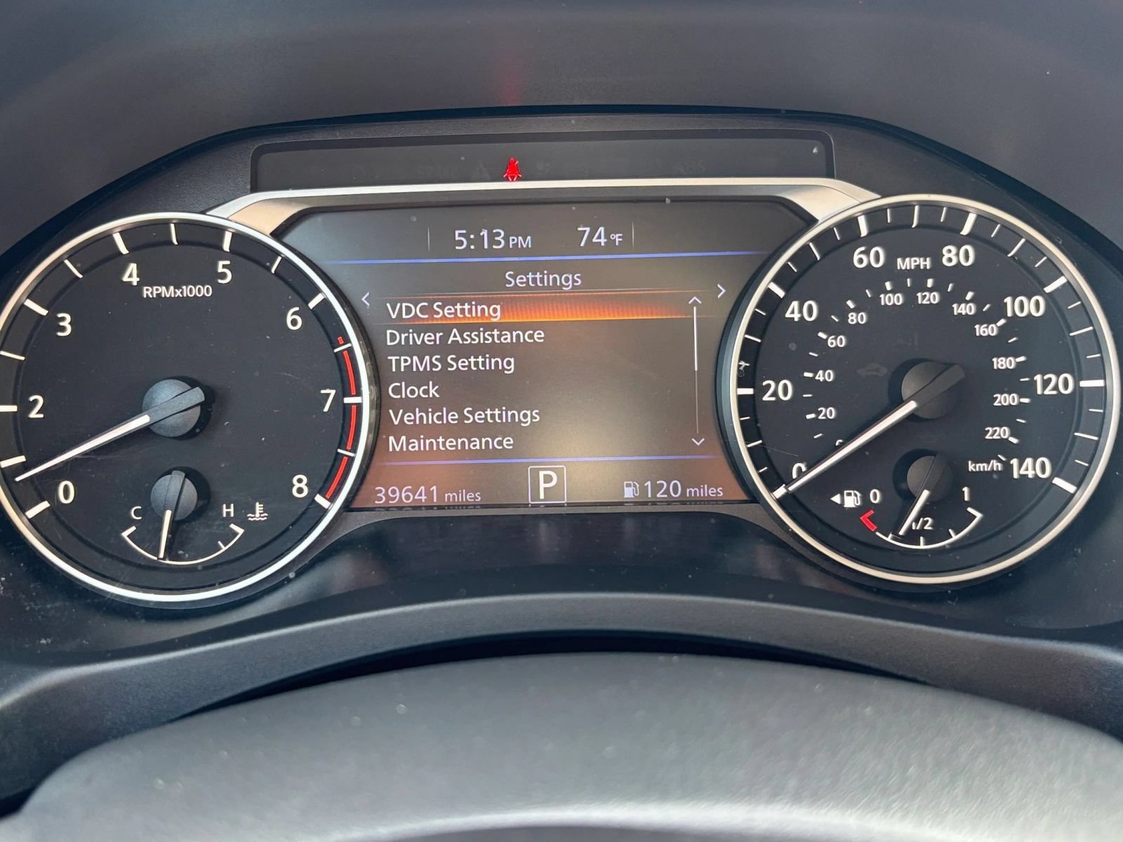 Used 2025 Nissan Altima 2.5 SV FWD image 39