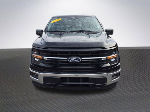 Used 2025 Ford F150 XLT w/ Equipment Group 301A Standard AWD/4WD image 3