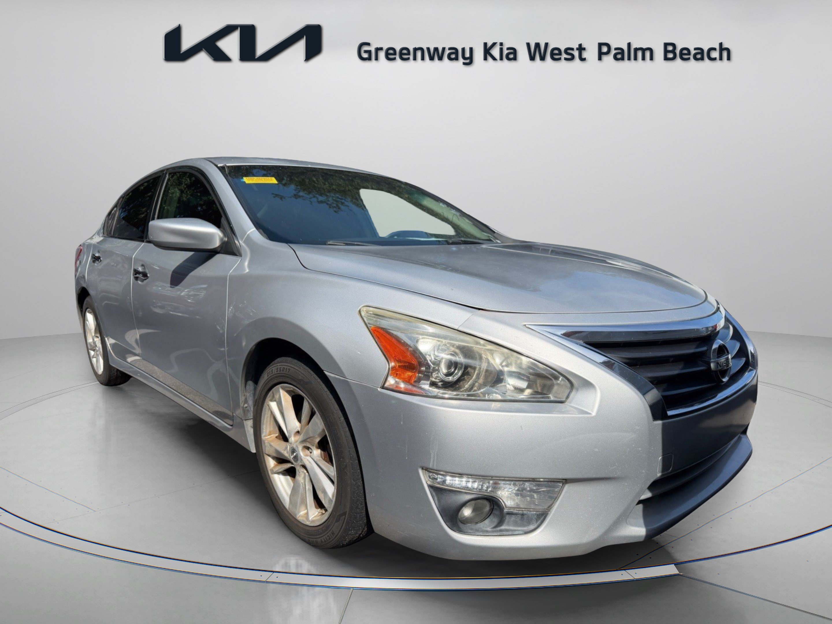 Used 2013 Nissan Altima 2.5 SV FWD image 1
