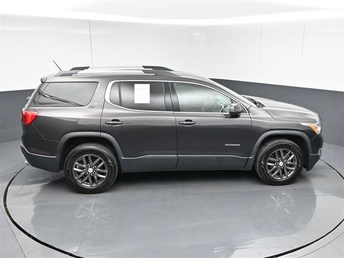 Used 2018 GMC Acadia SLT AWD/4WD image 25