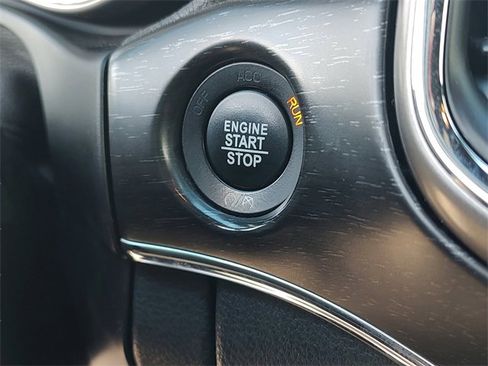 Certified 2018 Jeep Grand Cherokee Limited image 25