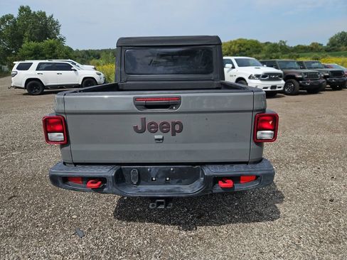 Used 2022 Jeep Gladiator Rubicon w/ Cold Weather Group AWD/4WD image 7